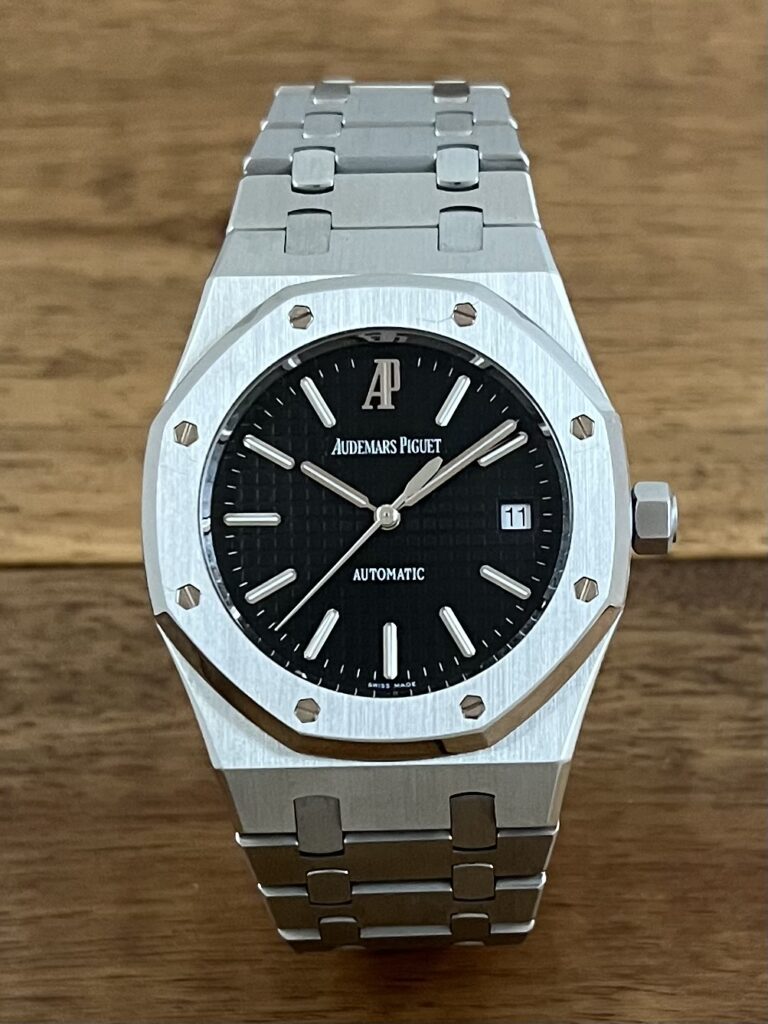 オーデマピゲ AUDEMARS PIGUET ロイヤルオーク 15300ST.00.1220ST.03 ブラック 中古 正面 委託 高価 買取 販売 名古屋