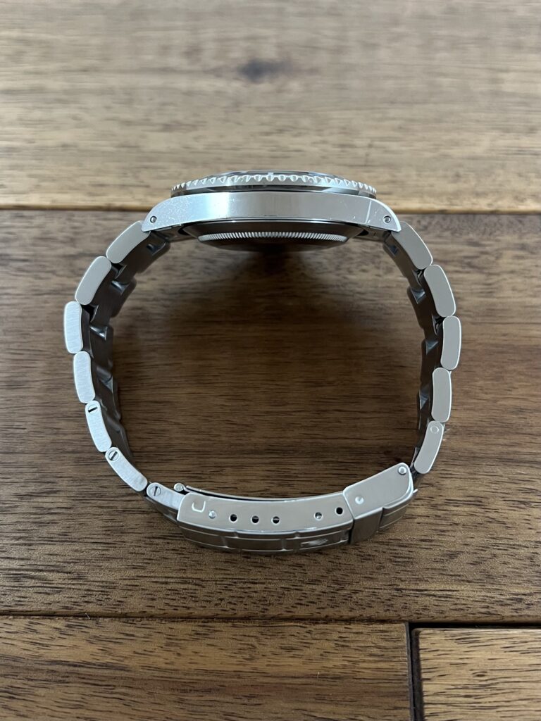 ロレックス サブマリーナ デイト 16800 ブラック(黒) 72番 トリチウム 中古 ヴィンテージ ケースサイドから全体 委託 高価 買取 販売 名古屋
