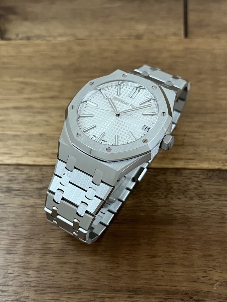 オーデマピゲ ロイヤルオーク 15510ST.OO.1320ST.08 シルバー 未使用 5時側から 委託 高価 買取 販売 名古屋