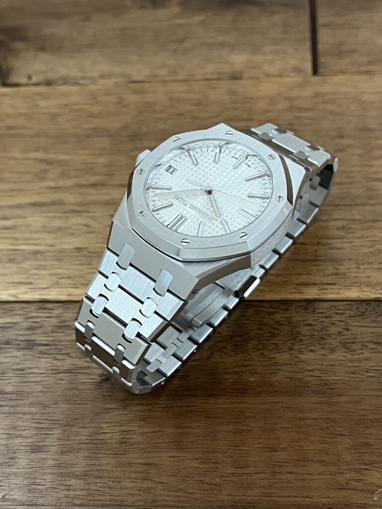 オーデマピゲ ロイヤルオーク 15510ST.OO.1320ST.08 シルバー 未使用 11時側から 委託 高価 買取 販売 名古屋