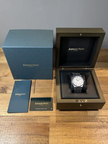 オーデマピゲ ロイヤルオーク 15510ST.OO.1320ST.08 シルバー 未使用 付属品 委託 高価 買取 販売 名古屋