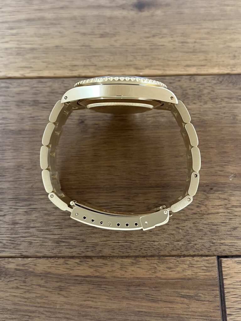 ロレックス サブマリーナ 16618 ブルー(バイオレット) N1番 トリチウム 中古 ケースサイド側から 委託 高価 買取 販売 名古屋