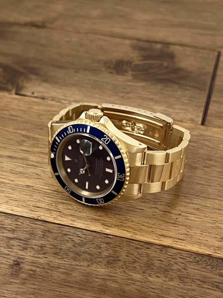 ロレックス サブマリーナ 16618 ブルー(バイオレット) N1番 トリチウム 中古 正面から全体 委託 高価 買取 販売 名古屋
