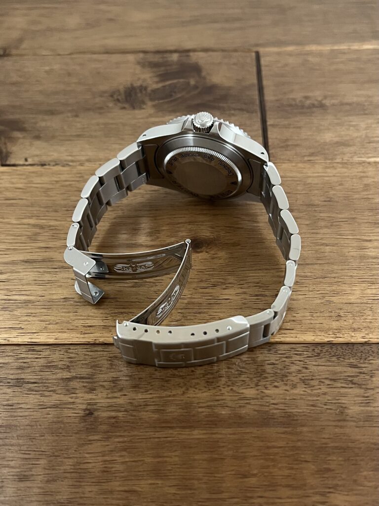 中古 ロレックス シードゥエラー 16600 ブラック(黒) E番 トリチウム クラスプ側から全体 委託 高価 買取 販売 名古屋