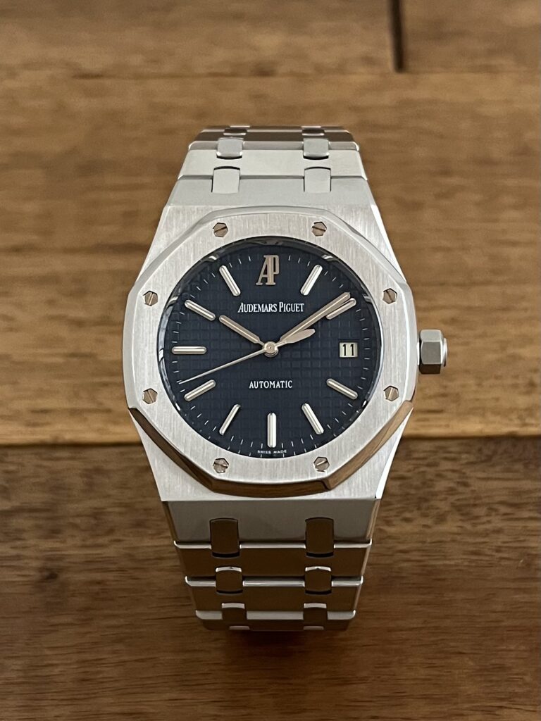 オーデマピゲ AUDEMARS PIGUET ロイヤルオーク 15300ST.OO.1220ST.02 ブルー 中古 正面 委託 高価 買取 販売 名古屋