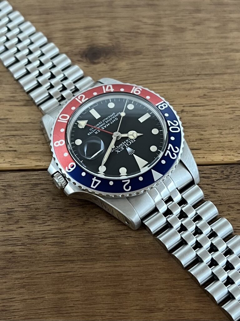 ロレックス GMTマスター 16750 ブラック(黒) 赤青ベゼル 76番台 フチなし シングルバックル トリチウム 中古 1時側から セミヴィンテージ 委託 高価 買取 販売 名古屋