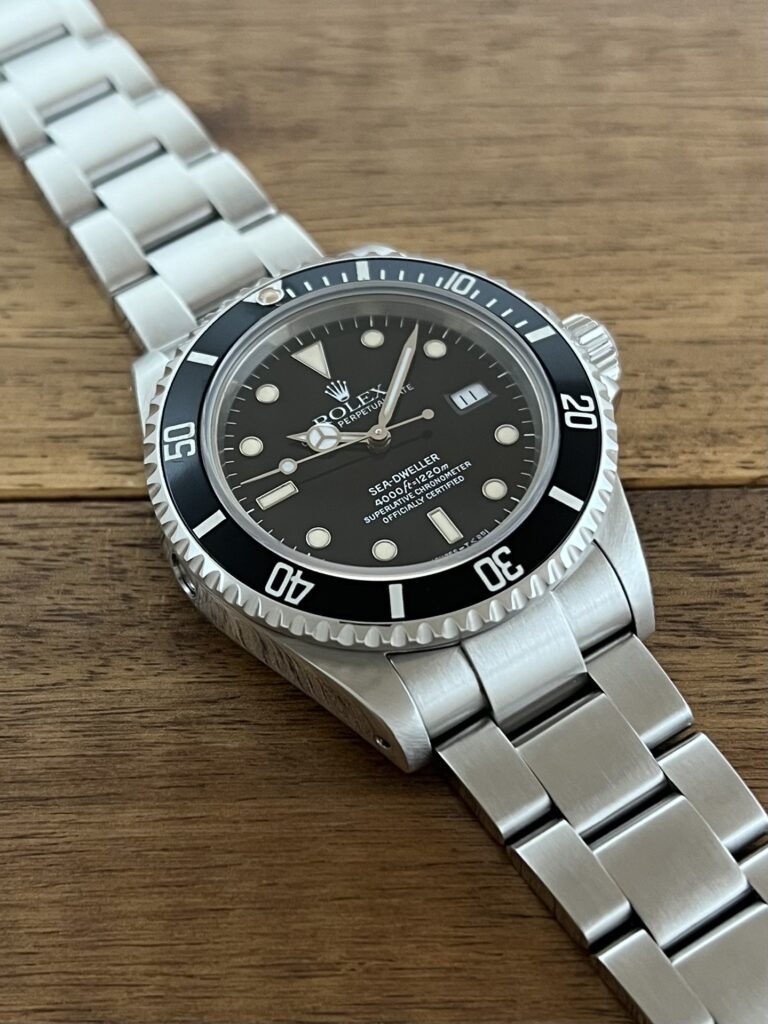 中古 ロレックス シードゥエラー 16600 N4番 トリチウム ブラック文字盤 セミヴィンテージ 7時側からの画像