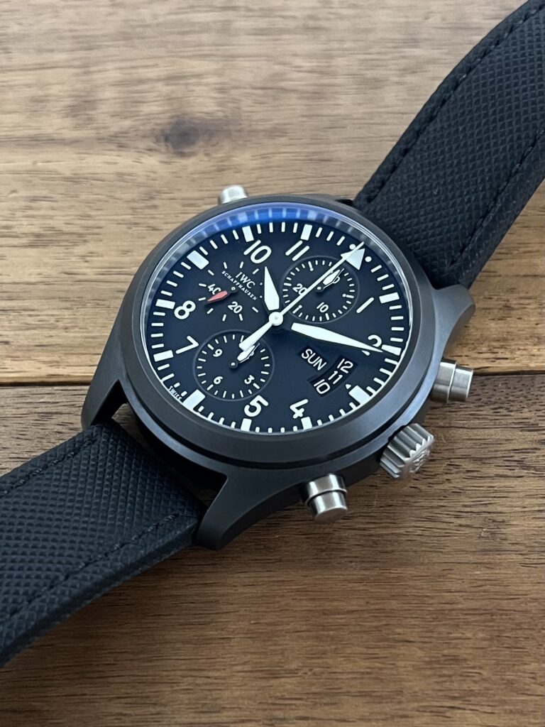 IWC IW378601 セラミックケース パイロットウォッチ中古 5時側からダイアル の画像