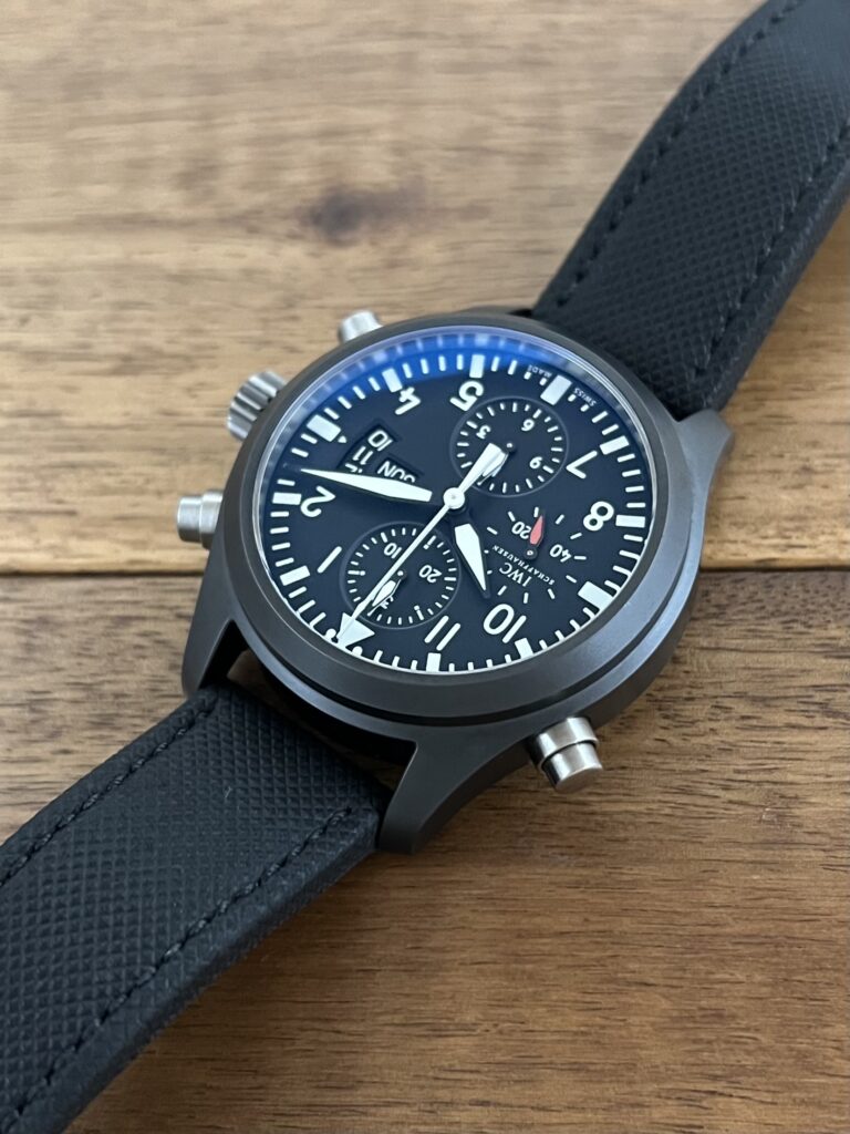 IWC IW378601 セラミックケース パイロットウォッチ中古 11時側からダイアル の画像