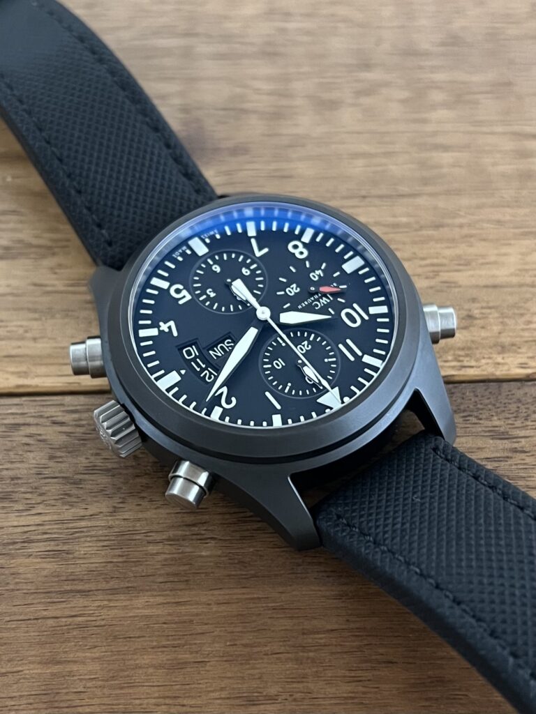 IWC IW378601 セラミックケース パイロットウォッチ 中古 ダイアル1時側から の画像
