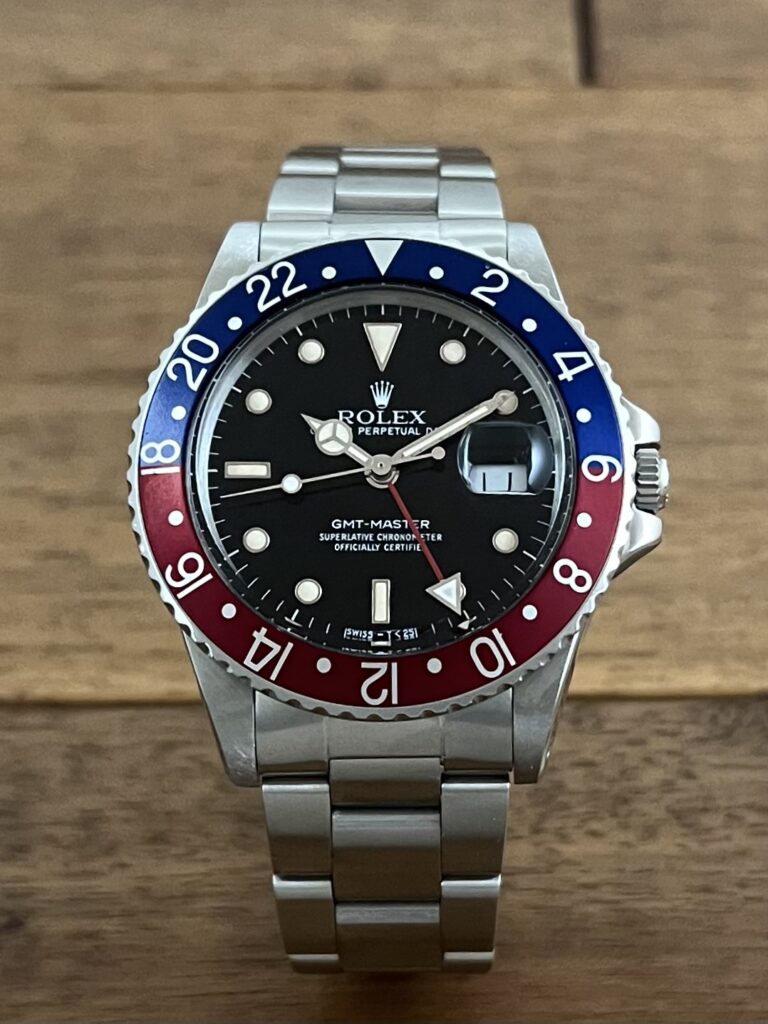 ロレックス GMTマスター 16750 95番台 ブラックダイアル 赤青ベゼル フチあり シングルバックル トリチウム 中古 セミヴィンテージ 正面からの画像 委託 高価 買取 販売 名古屋